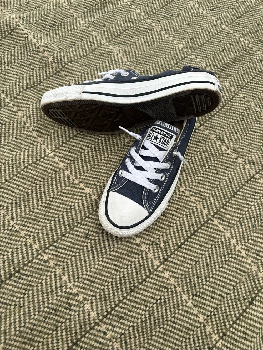Converse  Sneakers in Navy with White Accents